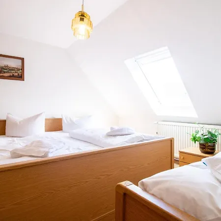 Burg Rotraut #6 Lägenhet